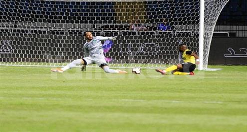 مصدر ليلا كورة: حرس الحدود يتفق مع الحارس عماد السيد